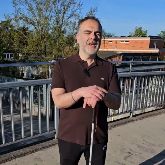 Wie ich gelernt habe, auf meine Krise zu reagieren

Meine Blindheit war eine tiefe Krise in meinem Leben. In diesem Video zeige ich, dass nicht die Krise allein entscheidet, sondern wie wir lernen, auf sie zu reagieren und daraus neue Stärke zu entwickeln.

Hashtags
#Krise #AufKriseReagieren #Krisentransformation #Seilspringen #KriseAlsChance #Stärke #Orientierung #Klarheit